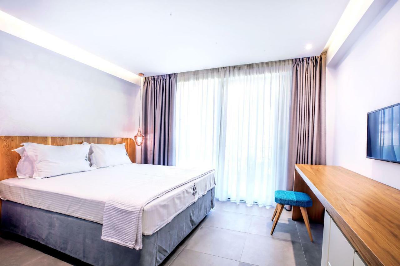 Senso Suites Néa Péramos 외부 사진